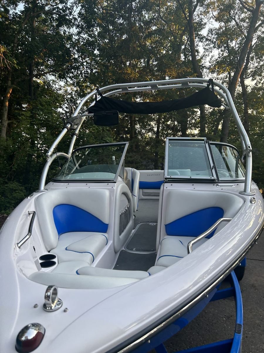 Boat cockpit clean